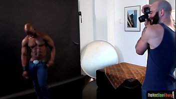 Ebony Hunk Cocksucking During Photo Shoot free video